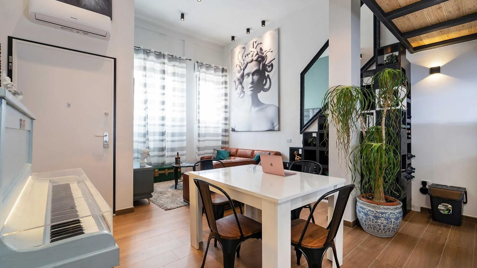 Superbo Loft Radical Chic Apartment Quartu Sant'Elena 0*,  Italy